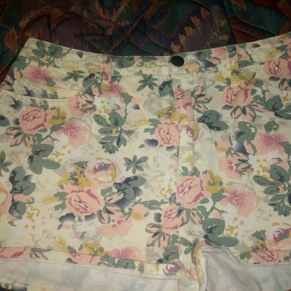 Shorts bundle - Picture 6 of 8